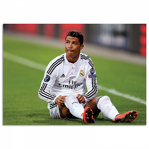 Постер Рональдо на траве
