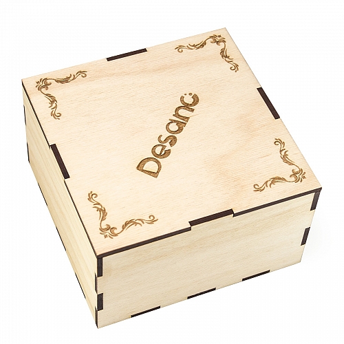 Подарочная коробка «Classic 2M» 15х15х9 см