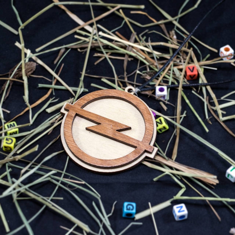 Брелок из дерева Opel - # 2 Брелок из дерева Opel #2