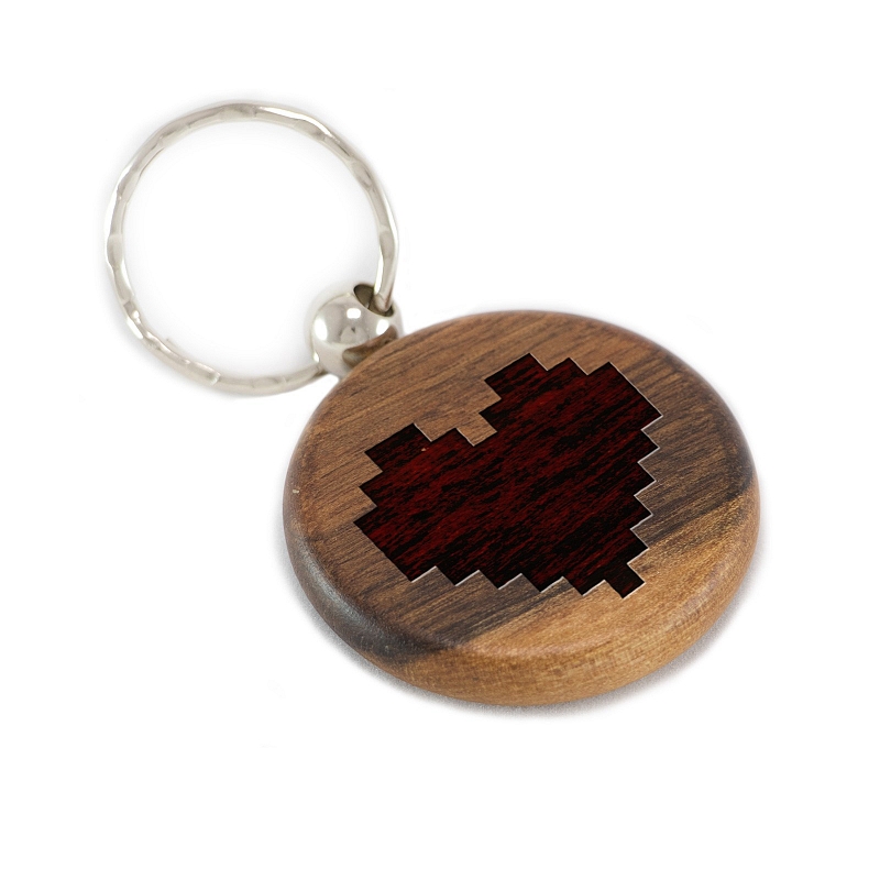 Брелок сердечко из пикселей из дерева #2